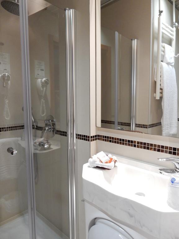 Hotel Brennero 바사노델그라파 객실 사진